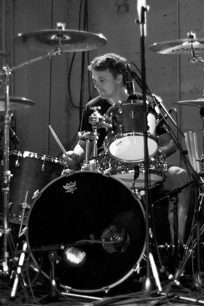 Aaron Harris (drummer)
