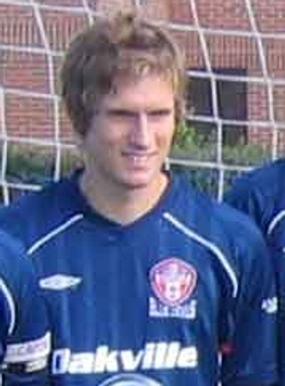Aaron Steele (footballer, born 1983)