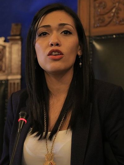 Adriana Salvatierra