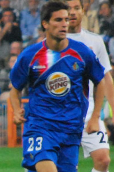 Adrián González (footballer, born 1988)