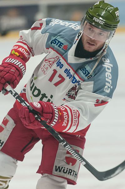 Alexander Egger (ice hockey)