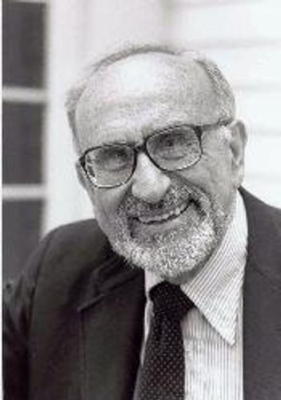 Alfred E. Kahn