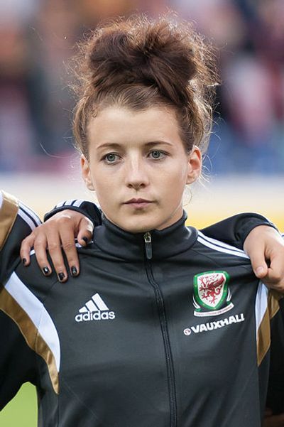 Angharad James (footballer)