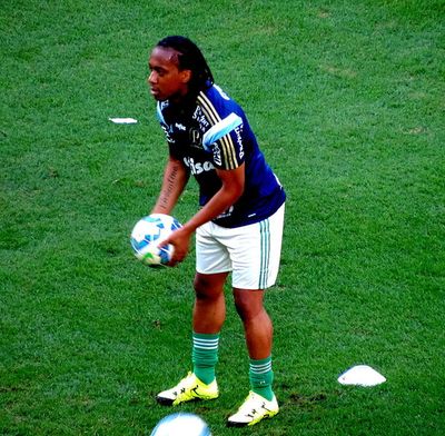 Arouca (footballer)