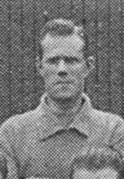 Arthur Collins (footballer, born 1902)
