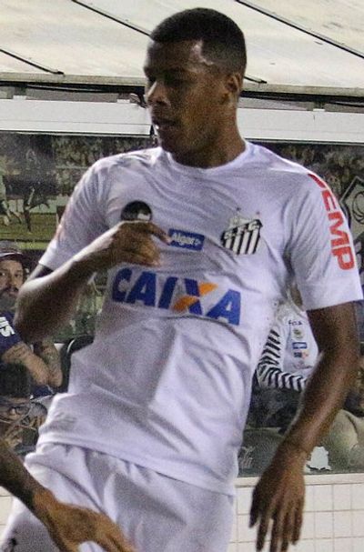 Arthur Gomes (footballer)