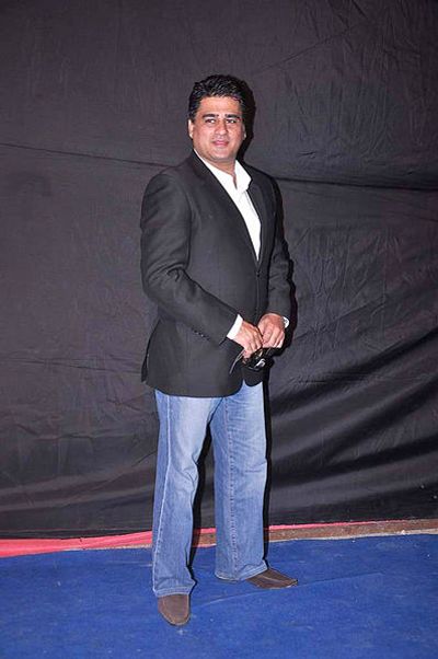 Ayub Khan (actor)
