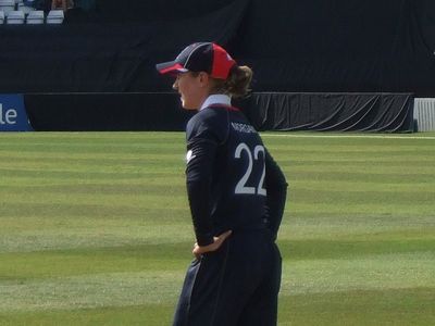 Beth Morgan (cricketer)