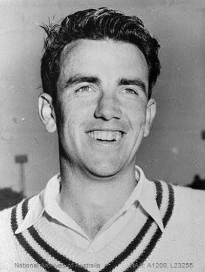 Bob Simpson (cricketer)