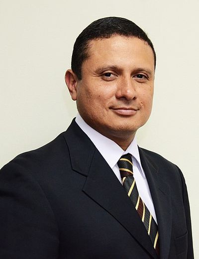 Carlos Raúl Morales