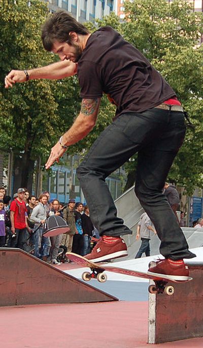 Chris Cole (skateboarder)