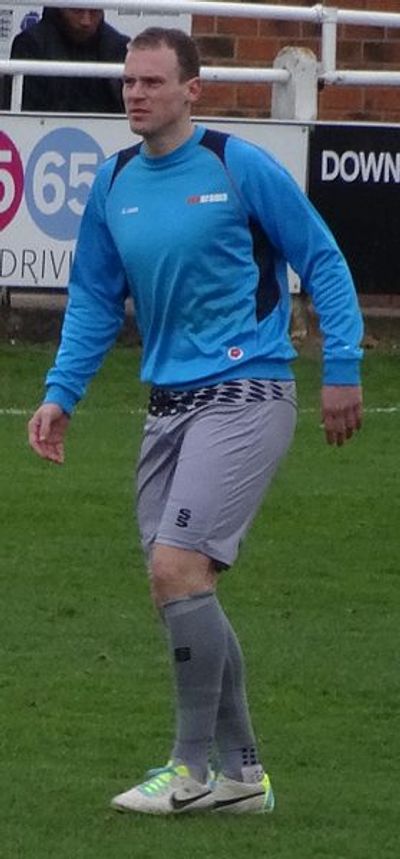 Daniel Lewis (footballer)