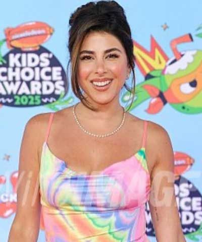 Daniella Monet