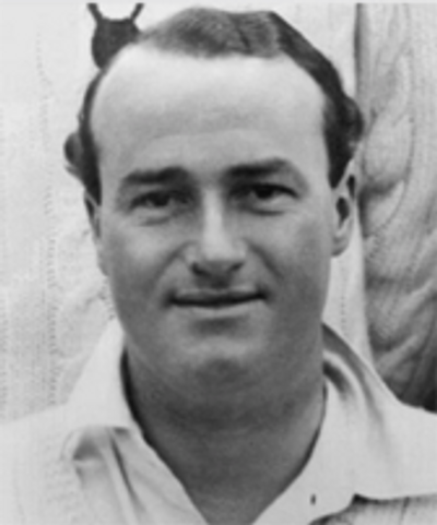 Dick Moore (cricketer)