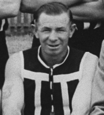 Dick Russell (footballer)