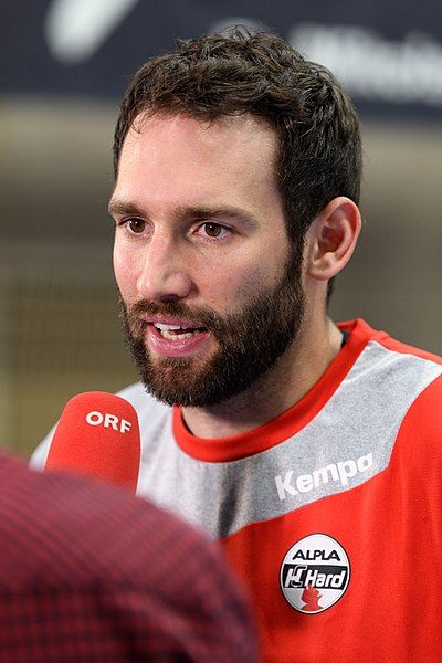 Dominik Schmid (handballer)