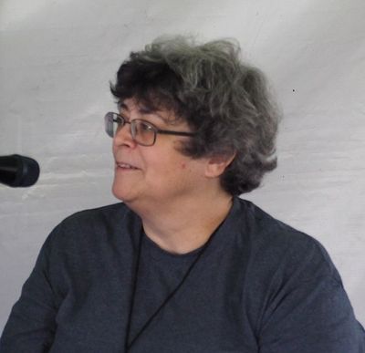 Donna Andrews (author)