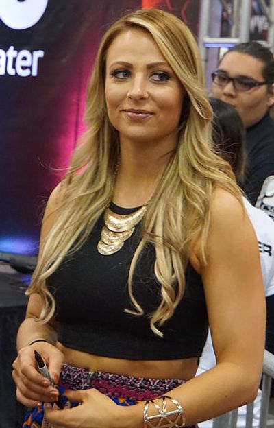 Emma (wrestler)