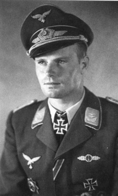 Franz Götz (pilot)