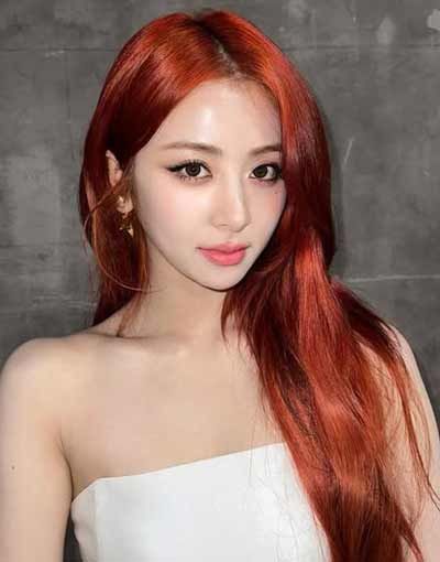 Huh Yunjin