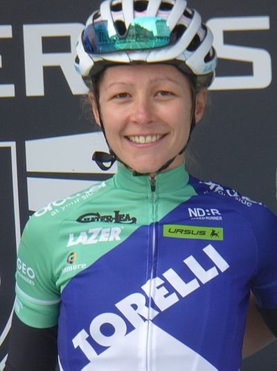 Jennifer George (cyclist)