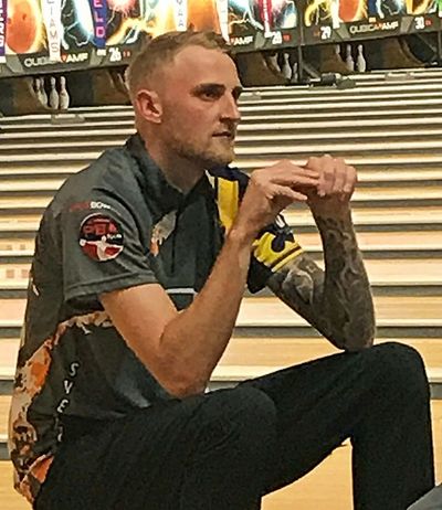 Jesper Svensson (bowler)