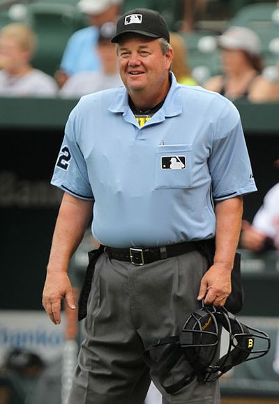 Joe West (umpire)