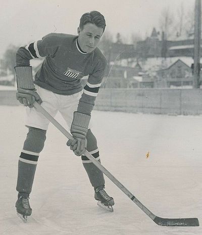 John Chase (ice hockey)