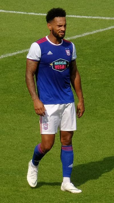 Jordan Roberts (footballer, born 1994)
