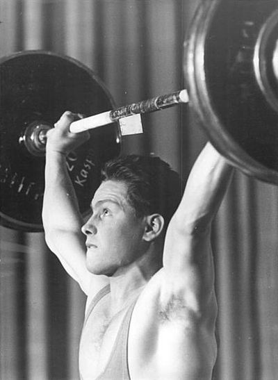 Karl Arnold (weightlifter)