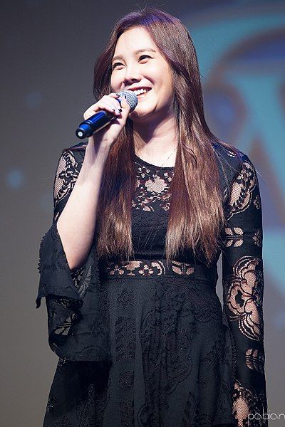 Kim Hyun-jung (singer)