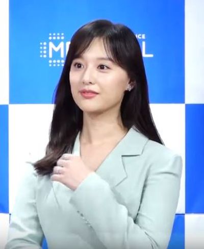 Kim Ji-won (actress)