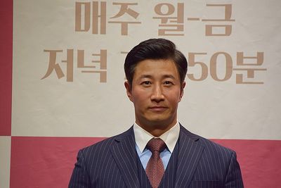 Lee Hoon (actor)