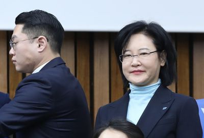 Lee Su-jin (politician)