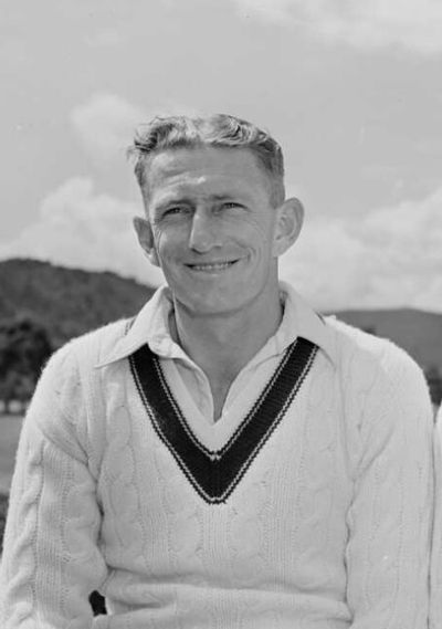 Len Johnson (cricketer)