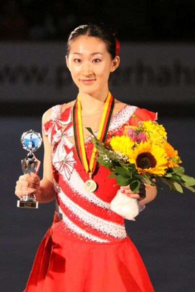 Liu Yan (figure skater)