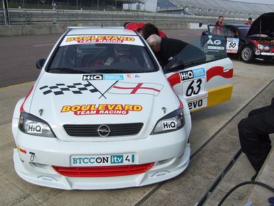 Martin Johnson (racing driver)