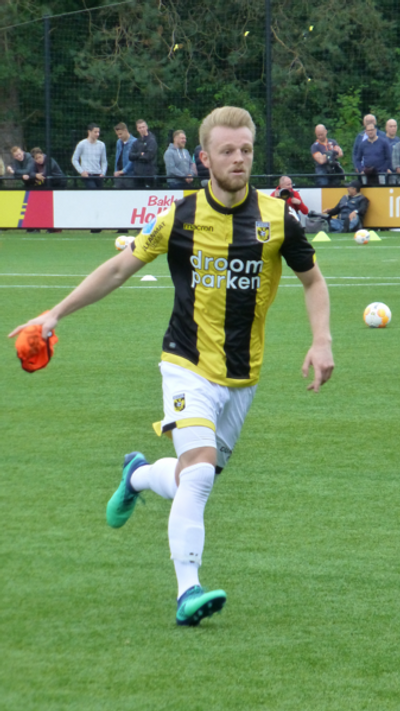 Max Clark (footballer)