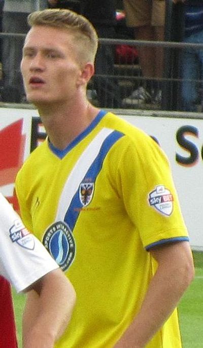 Michael Smith (footballer, born 1988)
