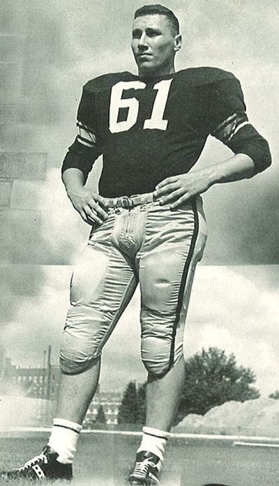 Mike Reilly (1960s linebacker)