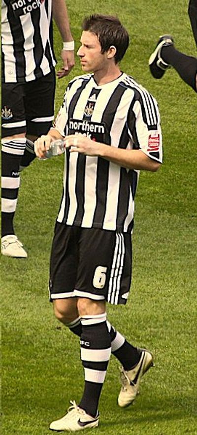 Mike Williamson (footballer)