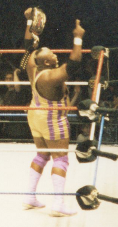 Mo (wrestler)