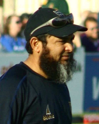 Mushtaq Ahmed (cricketer)