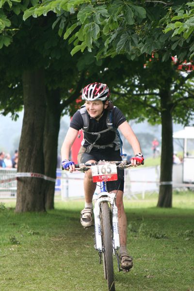 Nina Davies (cyclist)