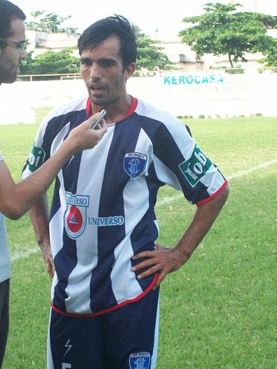 Roberto Brum (footballer, born 1978)