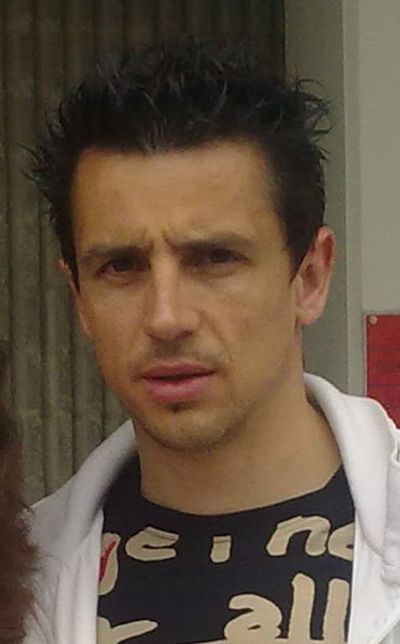 Roberto Fernández (footballer, born 1979)