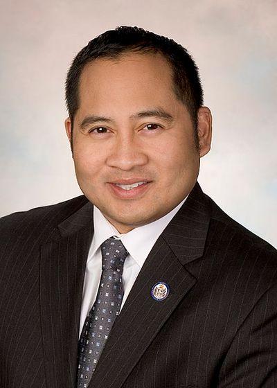 Ron Villanueva