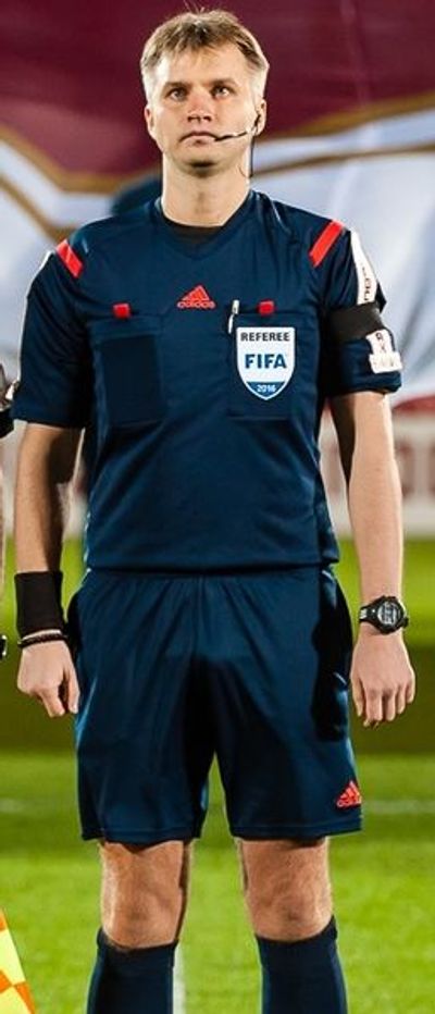 Sergey Lapochkin (referee, born 1981)