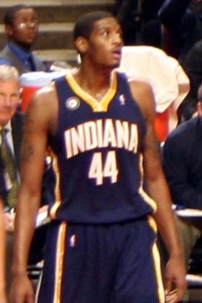 Solomon Jones (basketball)