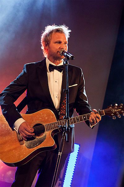 Stefan Andersson (singer)